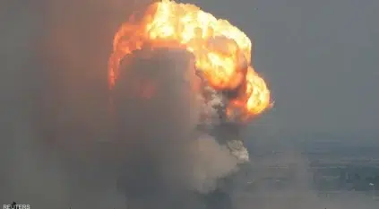 لحظة وقوع انفجار في القرم بعد الهجوم الأوكراني