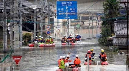 تدمير جسر وإجلاء الآلاف بسبب أمطار اليابان