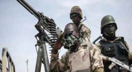 الحرس الرئاسي في النيجر يحتجز الرئيس محمد بازوم