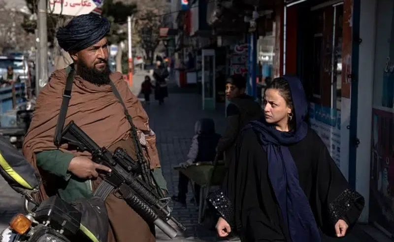 طالبان: لا يحق لأي شخص خارج أفغانستان التدخل بشؤون فتياتنا