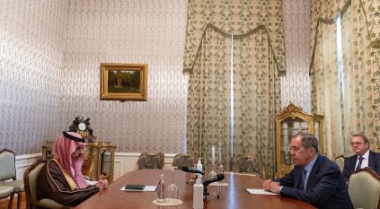 وزير الخارجية الروسي يستقبل فيصل بن فرحان ويبحثان العلاقات الثنائية