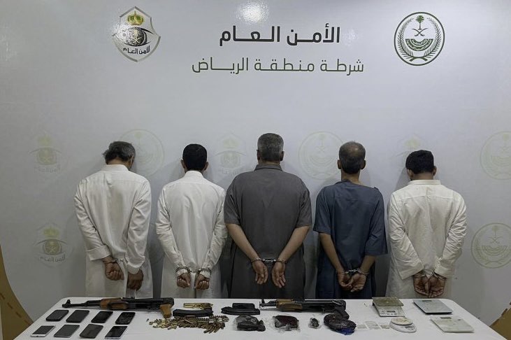 مروجو المخدرات والأقراص الممنوعة في قبضة الأمن