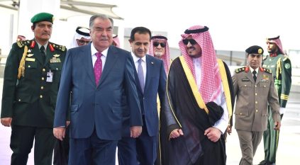 رئيس طاجيكستان يصل جدة للمشاركة في القمة الخليجية مع آسيا الوسطى