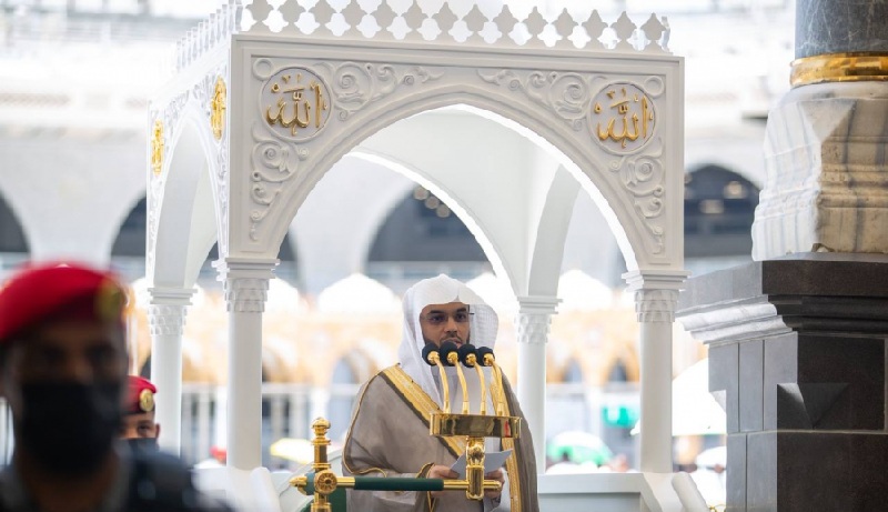 منبر جديد بالحرم المكي بتصميم الرواق السعودي