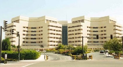 جامعة الملك عبدالعزيز تُحذر من مقدمي الخدمات الوهمية