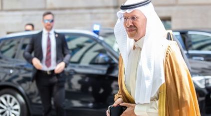 عبد العزيز بن سلمان يصل إلى مقر منتدى أوبك الدولي في فيينا