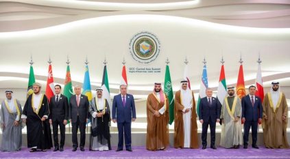 الخليج ودول 5C تعظيم التحالفات.. السعودية تتموضع وتتفرد في صناعة القمم الجماعية