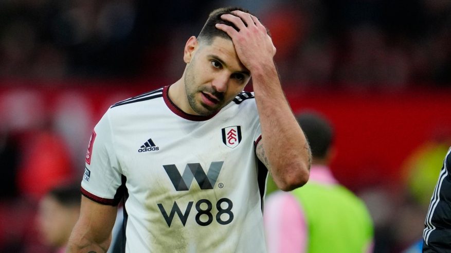 أرقام خرافية لـ Mitrovic دفعت الهلال للتفكير في ضمه