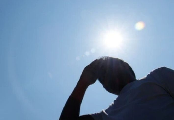 6 أعراض تنبهك للإصابة بضربة الشمس