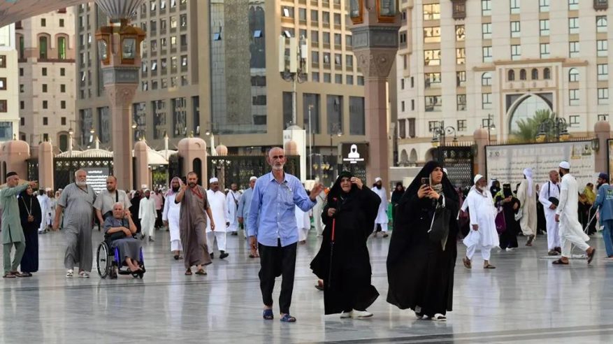 5 خطوات لحصول ضيوف الرحمن على رحلة جوية ميسرة
