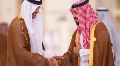 محمد بن سلمان يستقبل قادة الوفود المشاركين في قمة جدة التشاورية