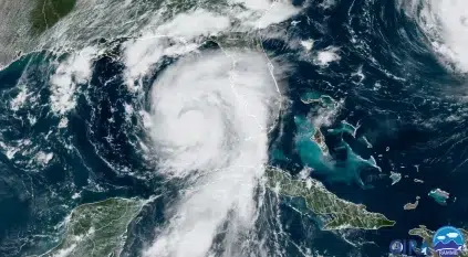 إعصار إيداليا يبتلع منزلًا في فلوريدا ولقطات توثق