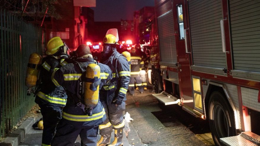 مقتل 52 وإصابة 43 بحريق مركز تجاري في جوهانسبرغ