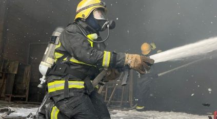 مدني الأحساء يخمد حريقًا في مصنع دون إصابات