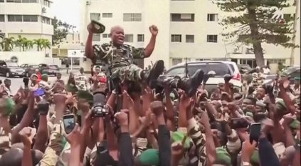 تنصيب نغيما رئيسًا انتقاليا لـ الغابون الاثنين المقبل