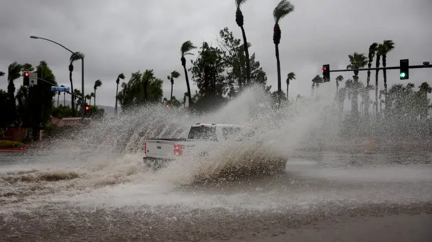 إعلان حالة الطوارئ في فلوريدا بسبب إعصار إداليا