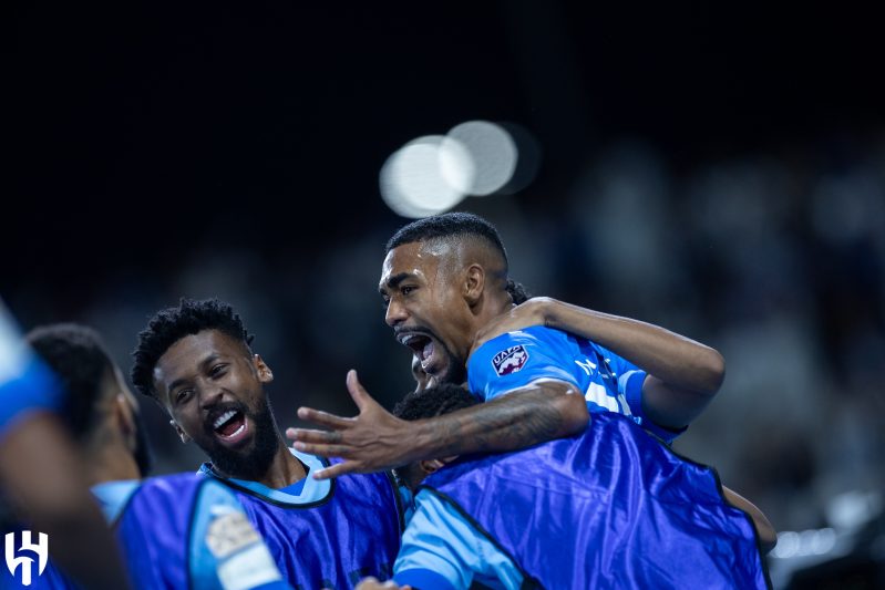 الهلال