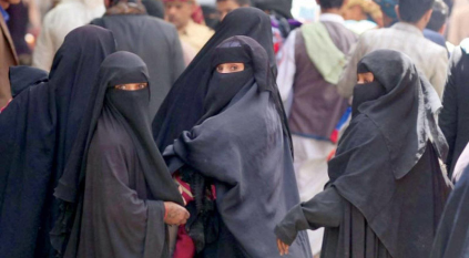 يمني يفجر قنبلة يدوية في زوجته بسبب الخلافات
