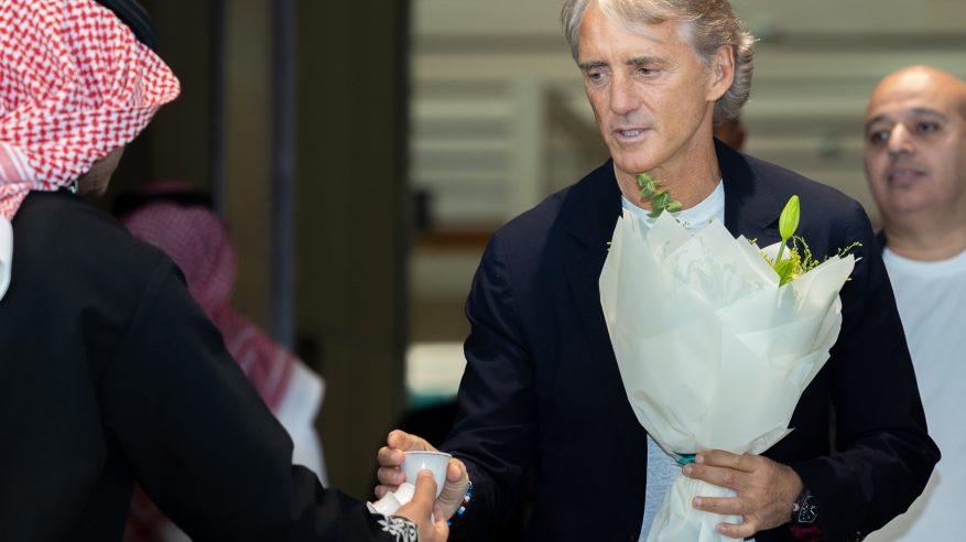 “المواطن” توثق وصول روبرتو مانشيني إلى الرياض