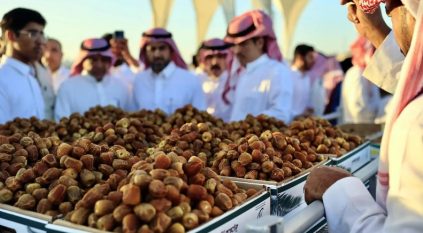 ارتفاع مبيعات موسم عنيزة للتمور بنسبة 35%