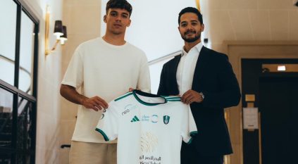 لقطات لـ غابري فيغا بعد توقيعه للأهلي حتى 2026