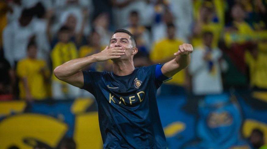كريستيانو رونالدو يتوج بجائزة الأفضل لشهر أغسطس