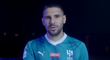 الهلال يتعاقد مع Mitrovic رسميًا