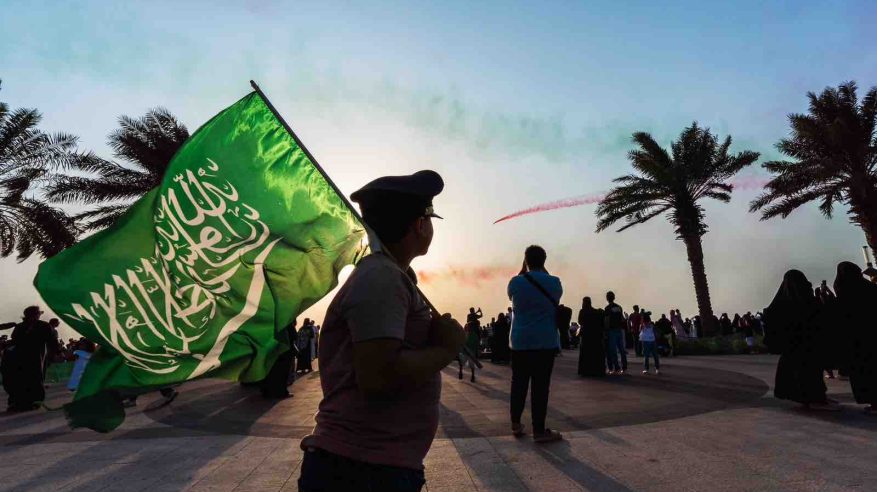 اليوم الوطني فرصة مثالية لإبراز هوية السعوديين بلا تحرش أو تجاوزات