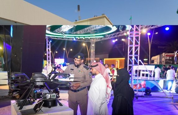 أنشطة تفاعلية للدفاع المدني خلال احتفائه باليوم الوطني الـ 93