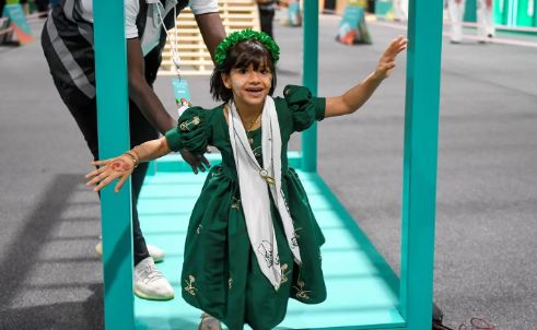 لقطات توثق فرحة أطفال مكة المكرمة باليوم الوطني الـ93
