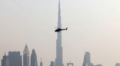 الإمارات تعلن سقوط طائرة عمودية في البحر وفقدان طاقمها