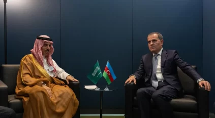 فيصل بن فرحان يبحث مع وزيري خارجية أذربيجان والكونغو الديمقراطية سبل تعزيز التعاون
