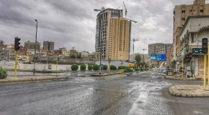 تحذير: أمطار غزيرة على مكة والمدينة المنورة للمساء