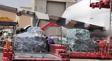 مغادرة الطائرة الإغاثية السعودية الثانية إلى ليبيا