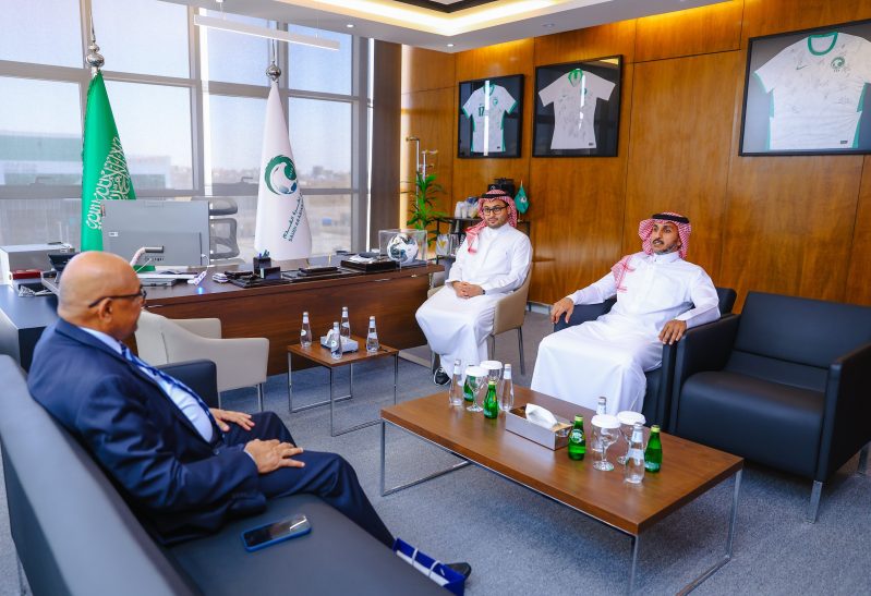 إبراهيم القاسم والأمين العام للاتحاد الآسيوي