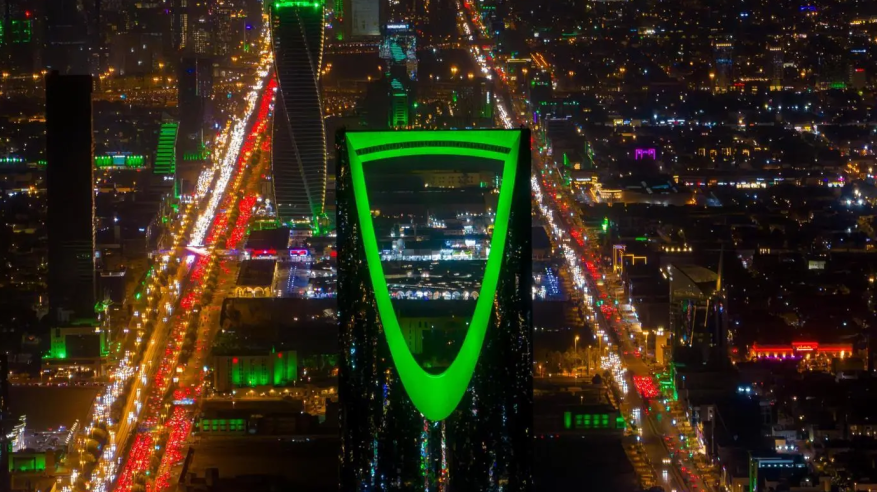 الأخضر يحول الرياض لتحفة فنية