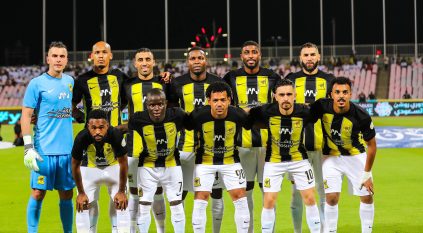 الاتحاد يسعى لتحقيق فوز غائب ضد الهلال