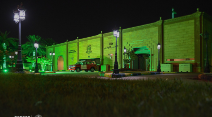 مباني الحرس الوطني تتوشح بالأخضر احتفاءً بـ اليوم الوطني