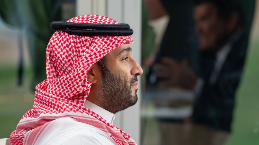 ابن مساعد عن لقاء محمد بن سلمان : أفلا يحق ليَ امتلاكُ الزهو والفخر الأتمْ