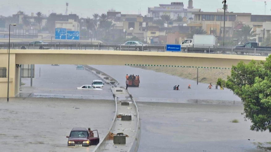 اللحظات الأولى لفيضانات درنة الليبية