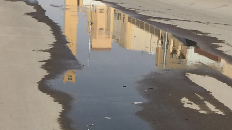 مياه صرف صحي في حي الخليج بالرياض