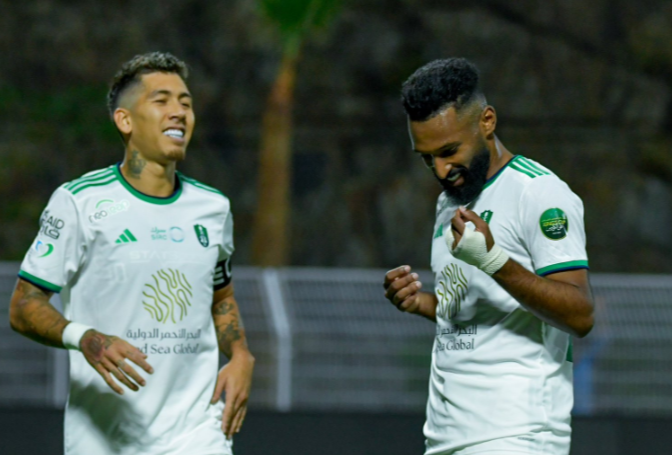 الأهلي والعين -