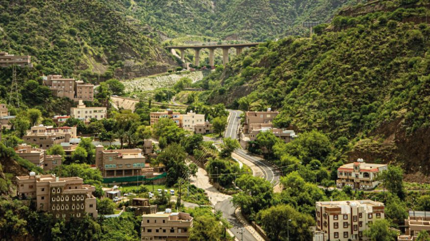 درجات الحرارة اليوم.. الأحساء الأعلى بـ43 مئوية والسودة 12 