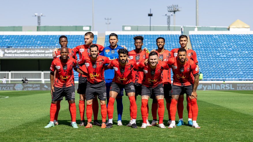 الرياض يخطف فوزًا قاتلًا ضد أبها
