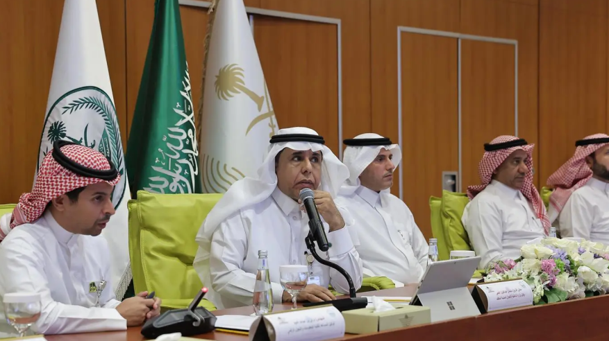 الفريق اليحيى يدشّن خدمات إلكترونية جديدة للأحوال المدنية عبر أبشر