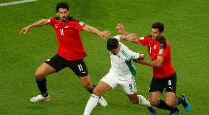 التشكيل الرسمي لـ مباراة مصر والجزائر