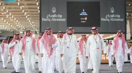 لقطات لزيارة عبدالعزيز بن سعود معرض الصقور