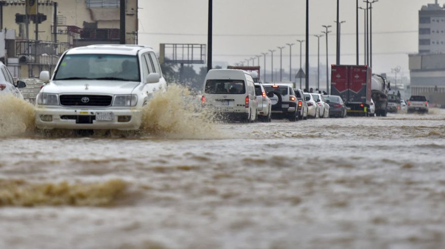إنذار أحمر .. أمطار غزيرة على 4 محافظات بمنطقة مكة