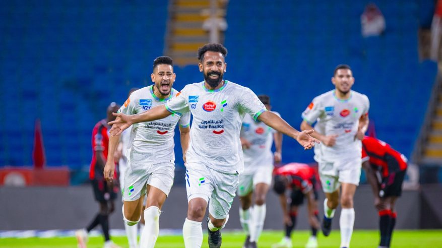 الفتح يسعى للتألق في مباراته الـ400