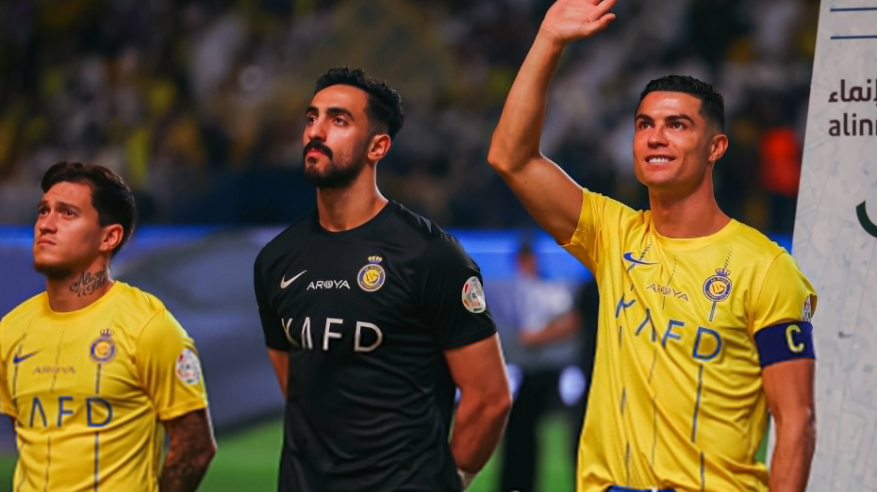 اللذيذ: كريستيانو رونالدو لم يظهر في مفاوضات النصر إلا لحظة التوقيع